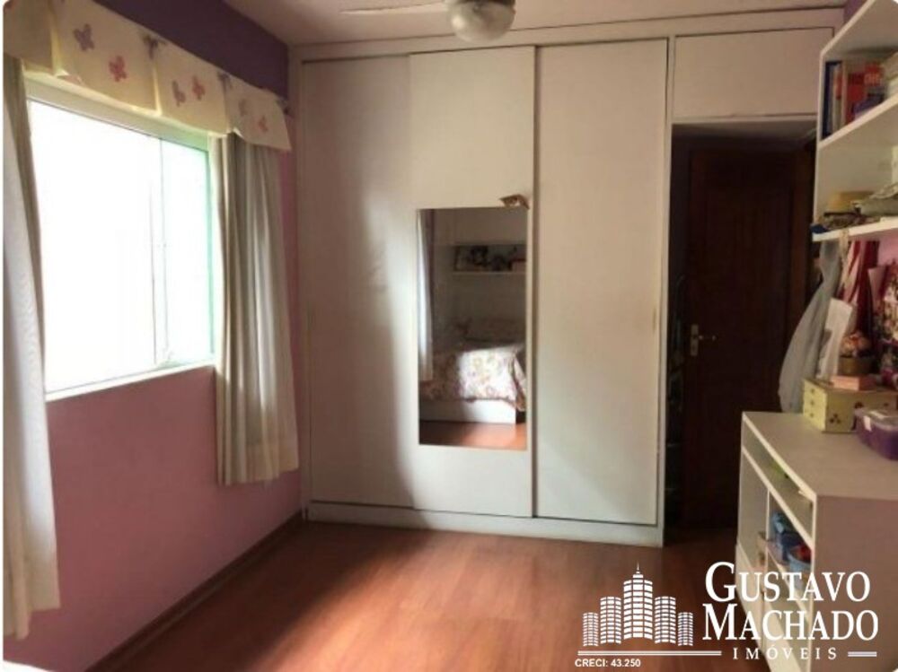 Casa à venda com 3 quartos, 197m² - Foto 4