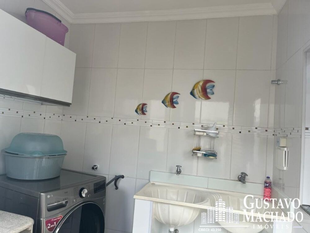 Casa à venda com 3 quartos, 196m² - Foto 3