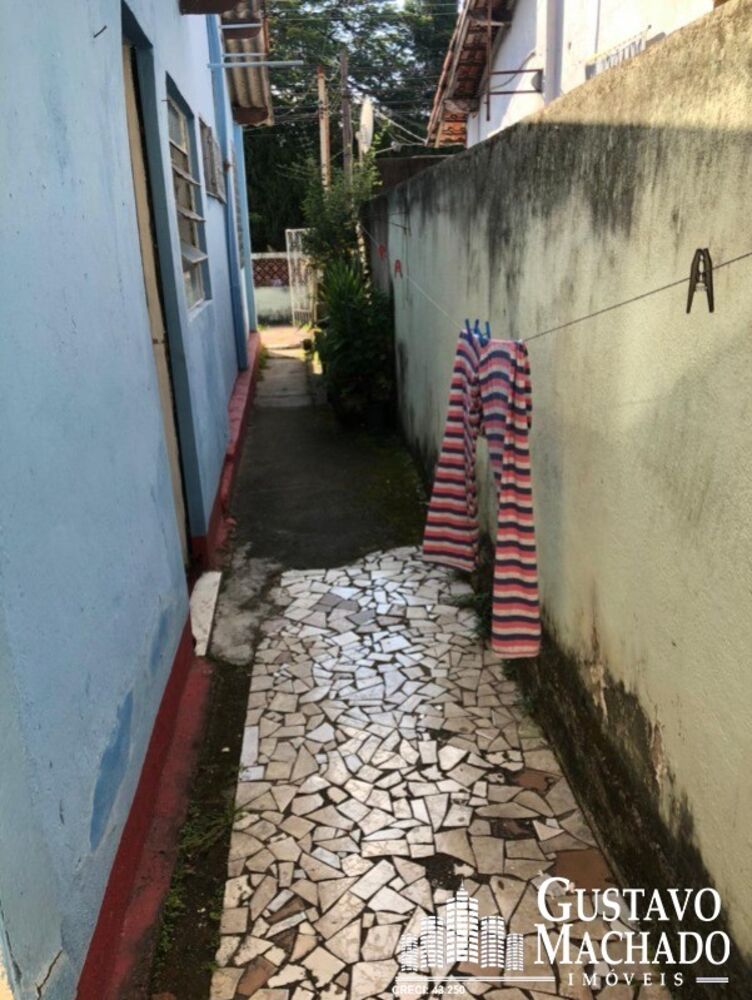 Casa à venda com 2 quartos, 70m² - Foto 2