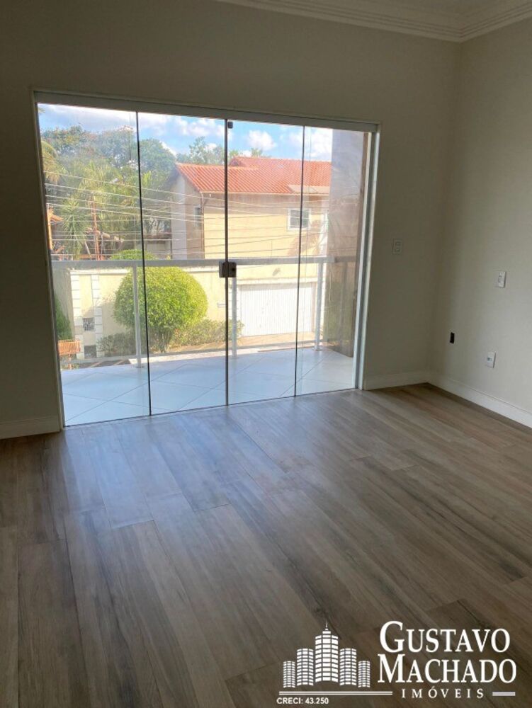 Casa à venda com 4 quartos, 365m² - Foto 9