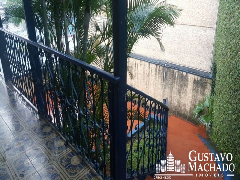 Casa à venda com 3 quartos, 450m² - Foto 1