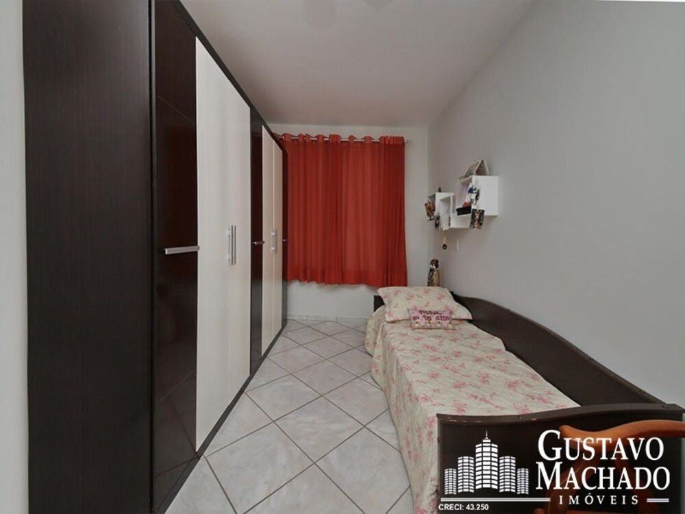 Casa à venda com 3 quartos, 136m² - Foto 2