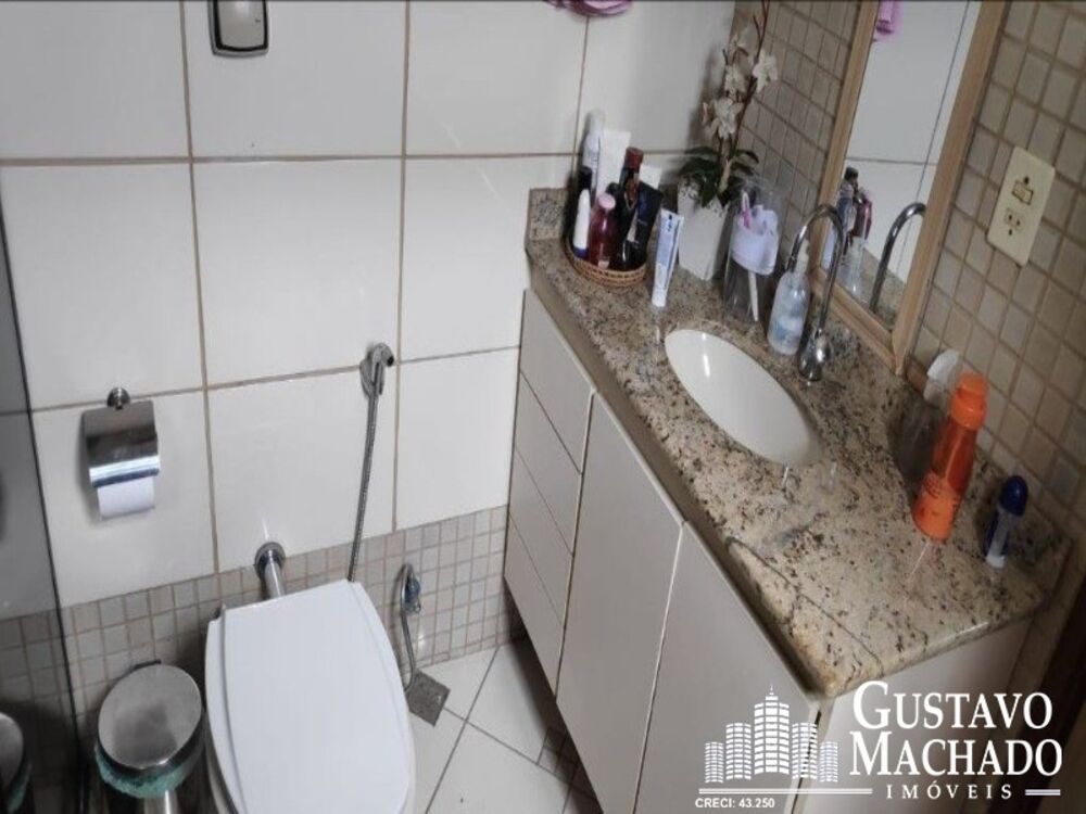 Casa à venda com 4 quartos, 334m² - Foto 4