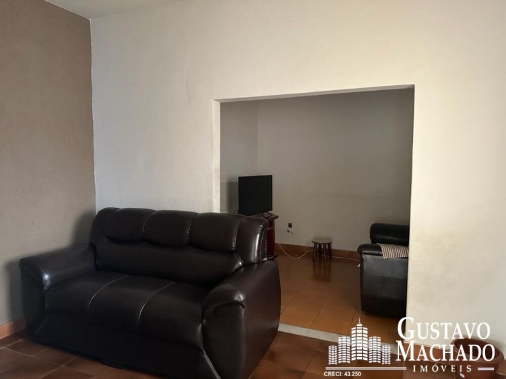 Casa à venda com 2 quartos, 150m² - Foto 4