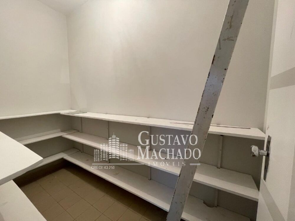 Casa à venda com 4 quartos, 130m² - Foto 11