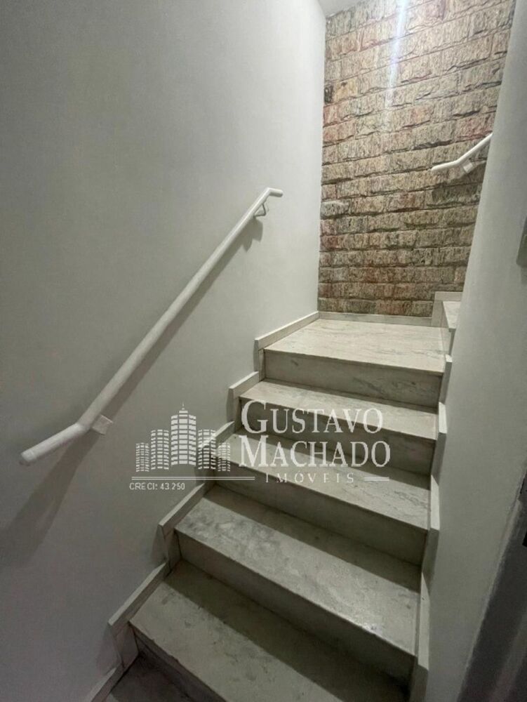 Casa à venda com 4 quartos, 130m² - Foto 4