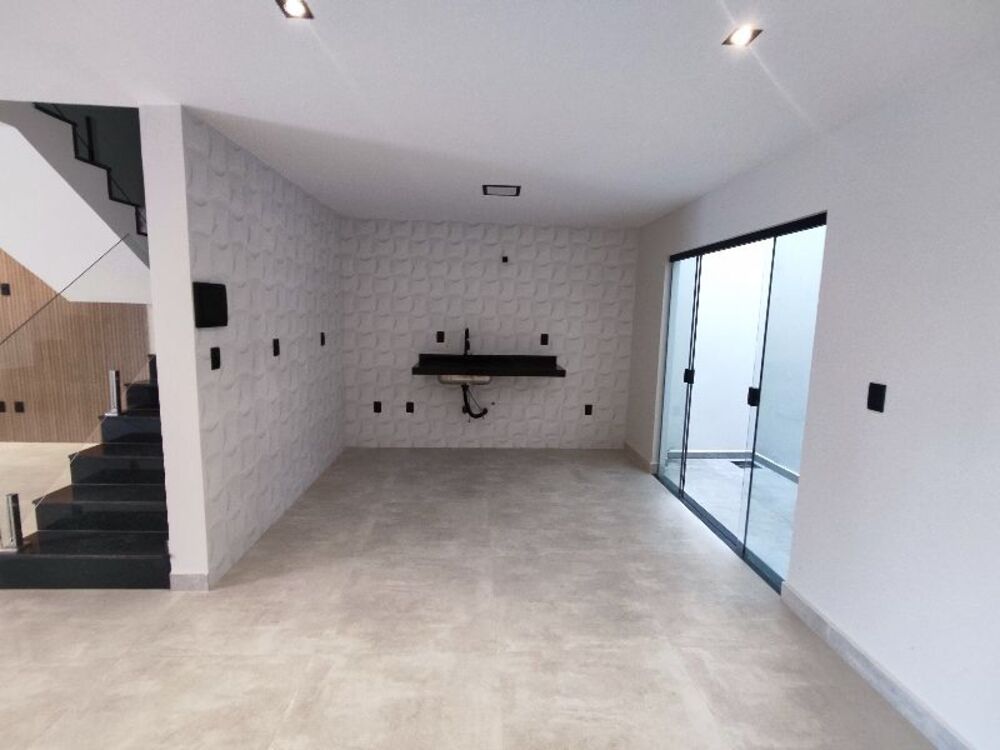 Casa à venda com 3 quartos - Foto 2