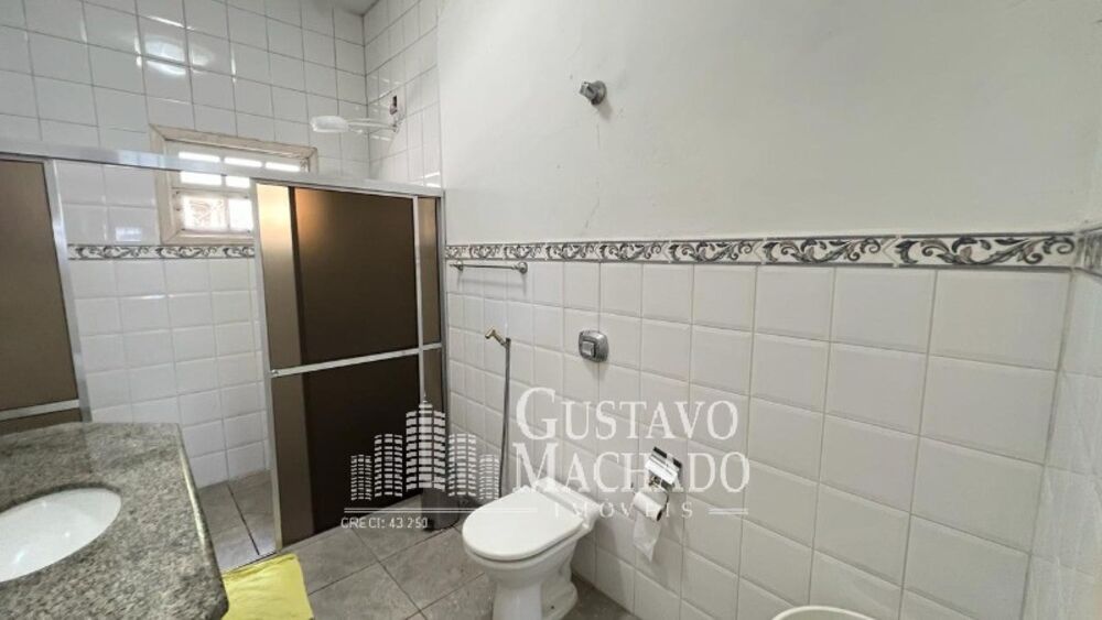 Casa à venda com 3 quartos, 600m² - Foto 8