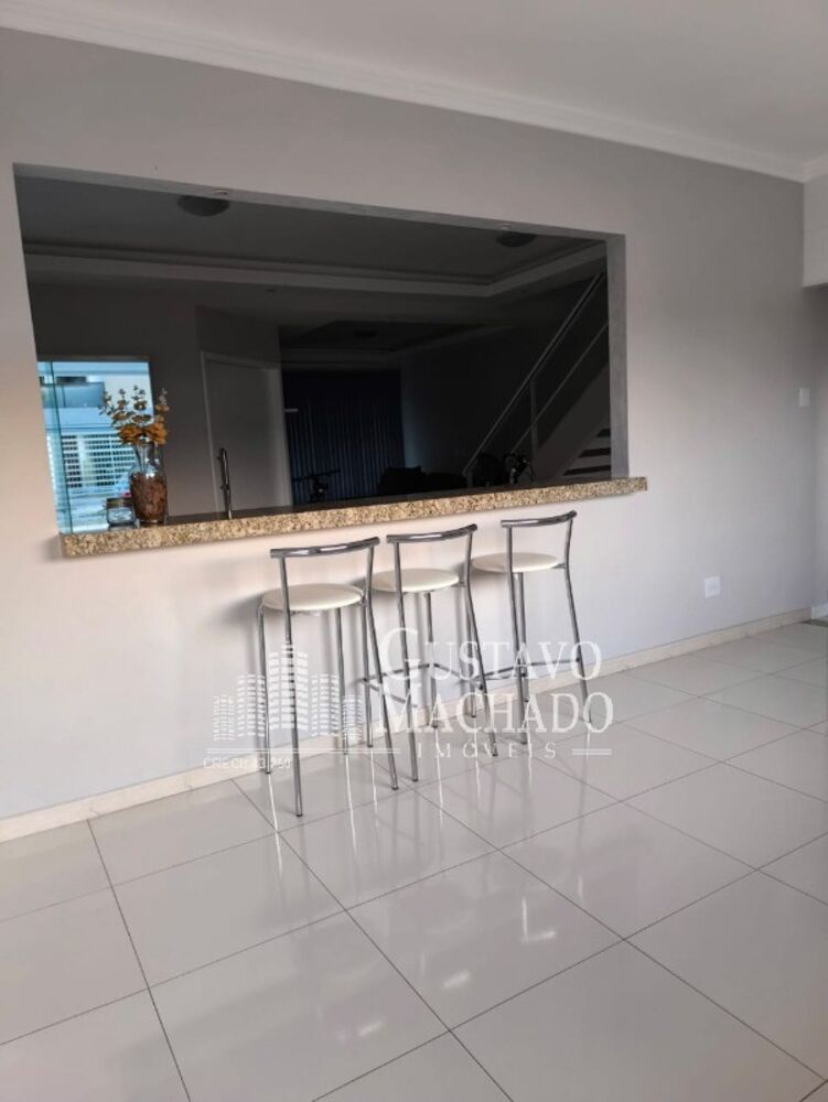 Casa, 3 quartos, 240 m² - Foto 13