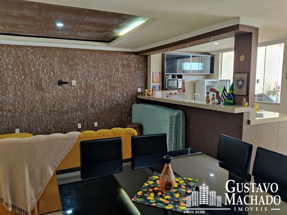 Casa à venda com 2 quartos, 93m² - Foto 1