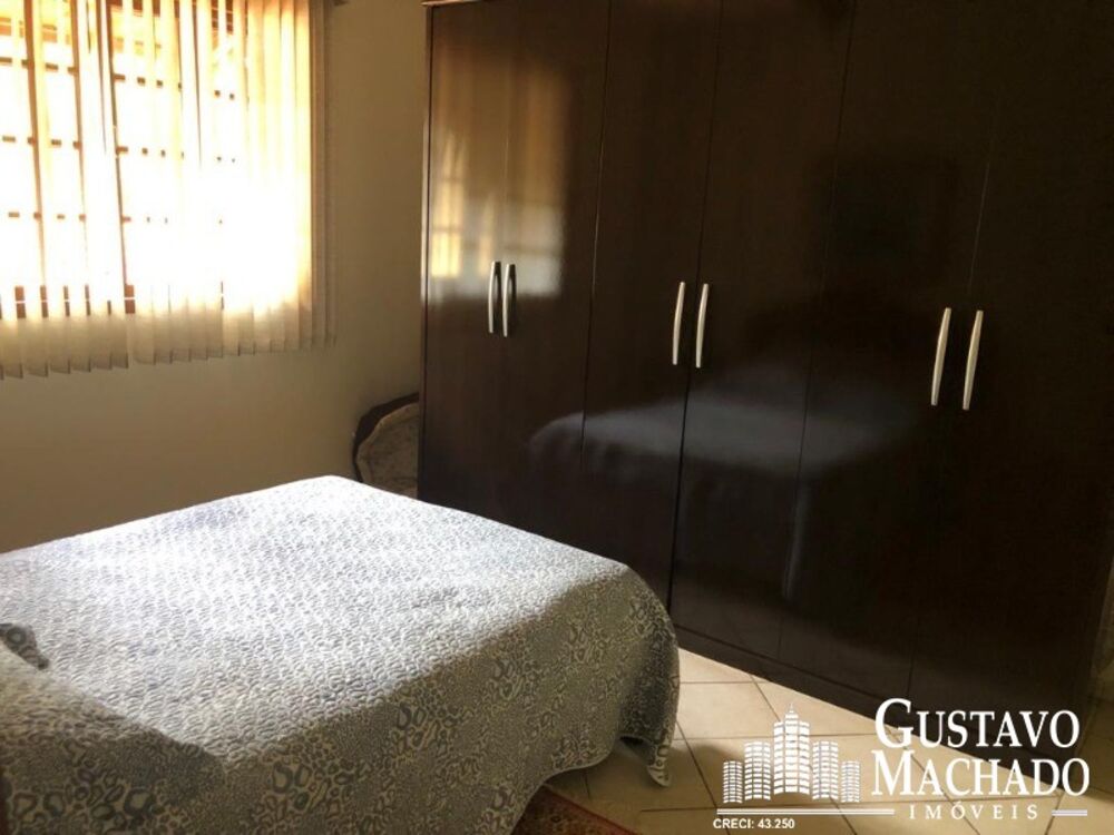 Casa à venda com 3 quartos, 214m² - Foto 8