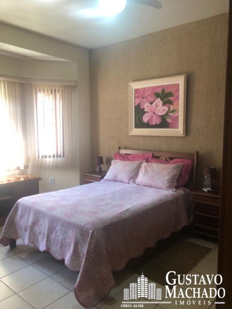Casa à venda com 3 quartos, 214m² - Foto 3