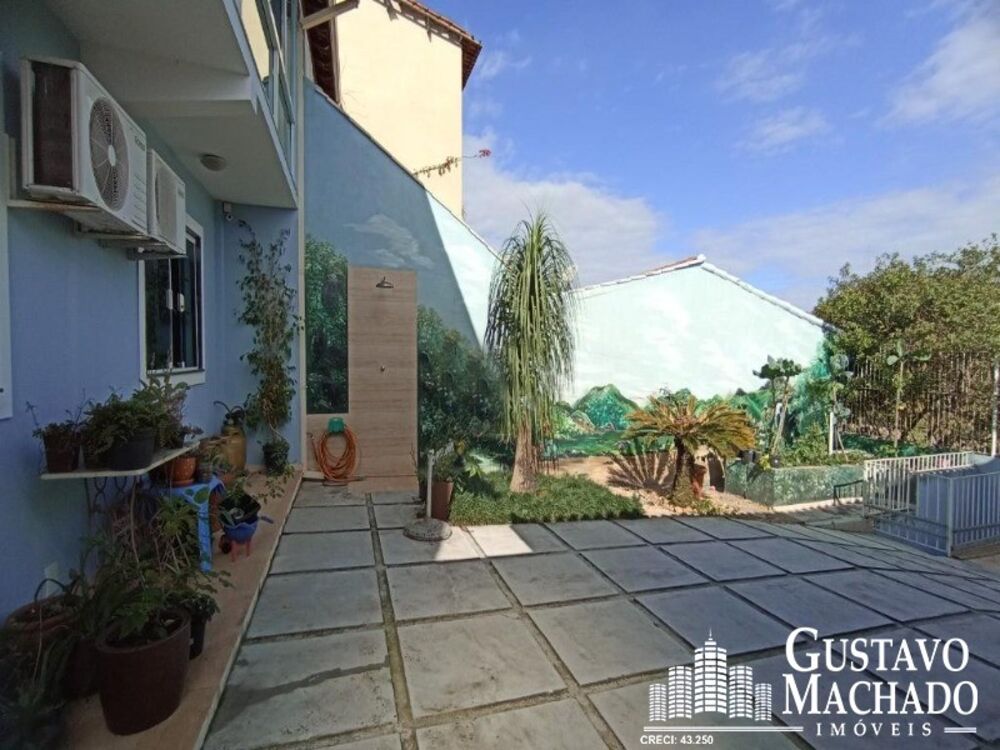 Casa à venda com 3 quartos, 270m² - Foto 10