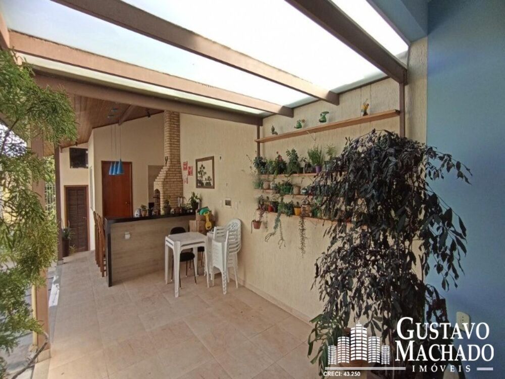 Casa à venda com 3 quartos, 270m² - Foto 4
