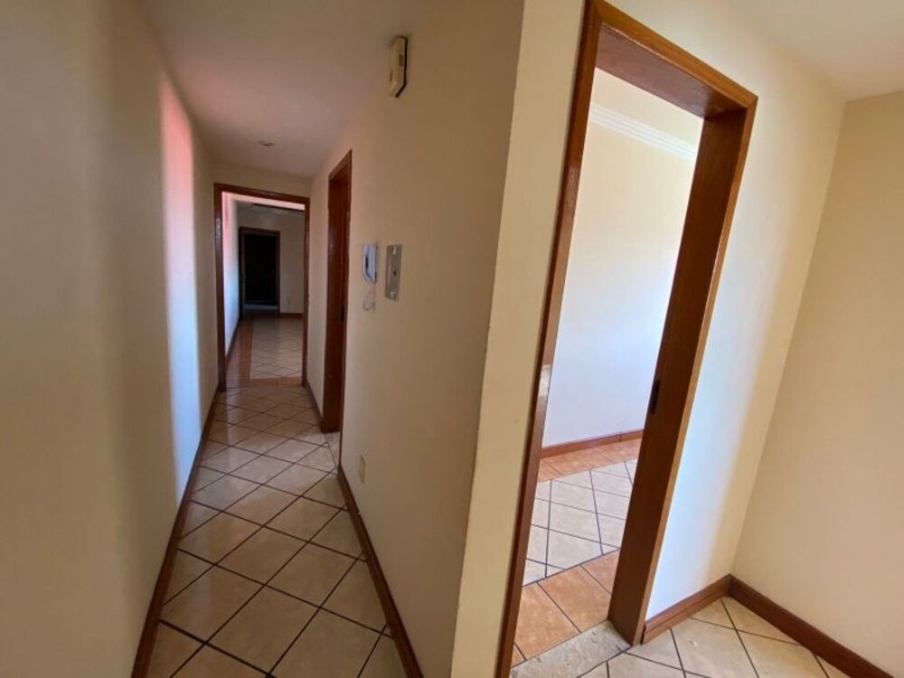 Apartamento à venda com 3 quartos, 95m² - Foto 10