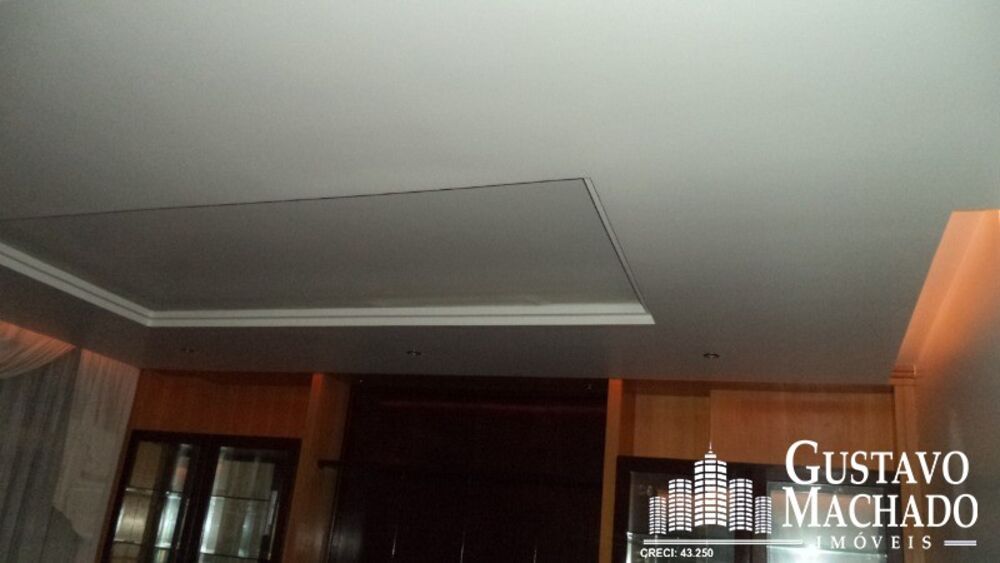 Apartamento à venda com 4 quartos, 227m² - Foto 1