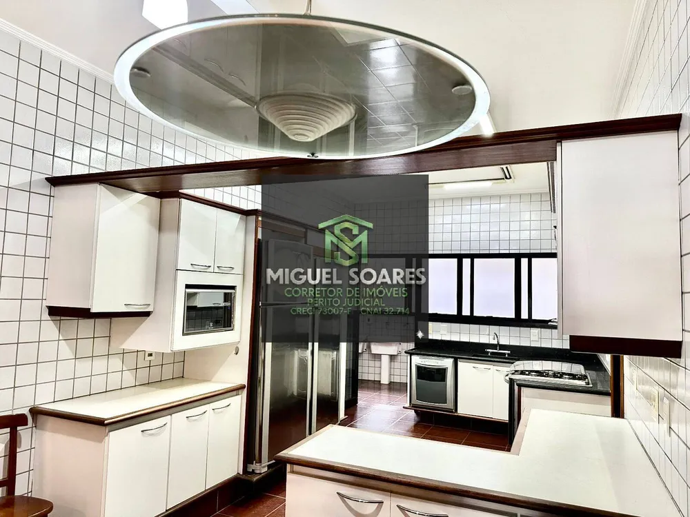 Apartamento, 3 quartos, 252 m² - Foto 1