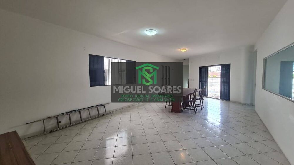 Casa, 5 quartos, 357 m² - Foto 1