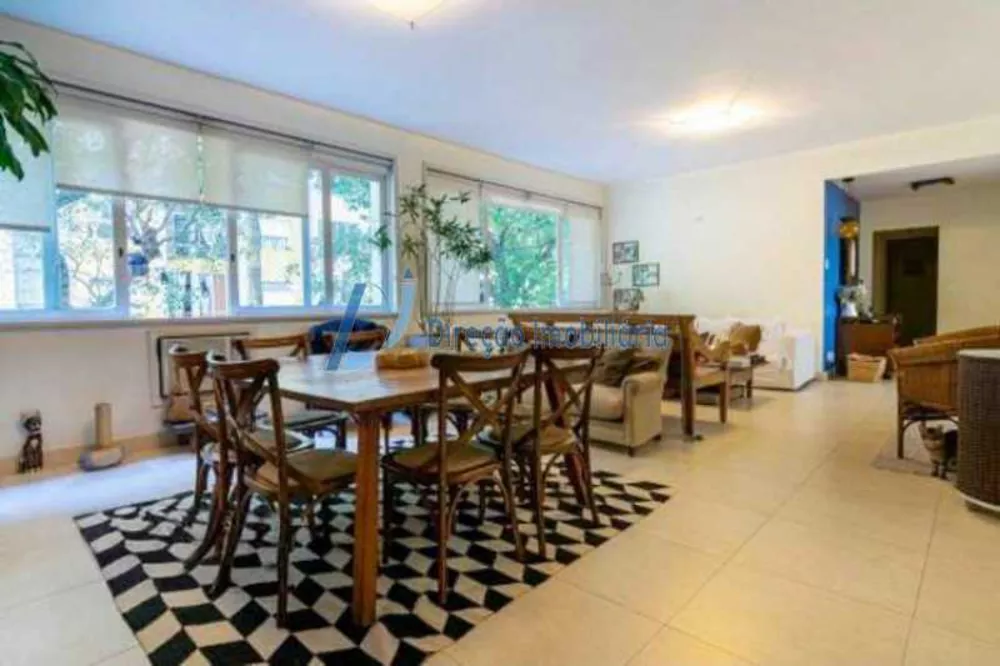 Apartamento, 4 quartos, 215 m² - Foto 1
