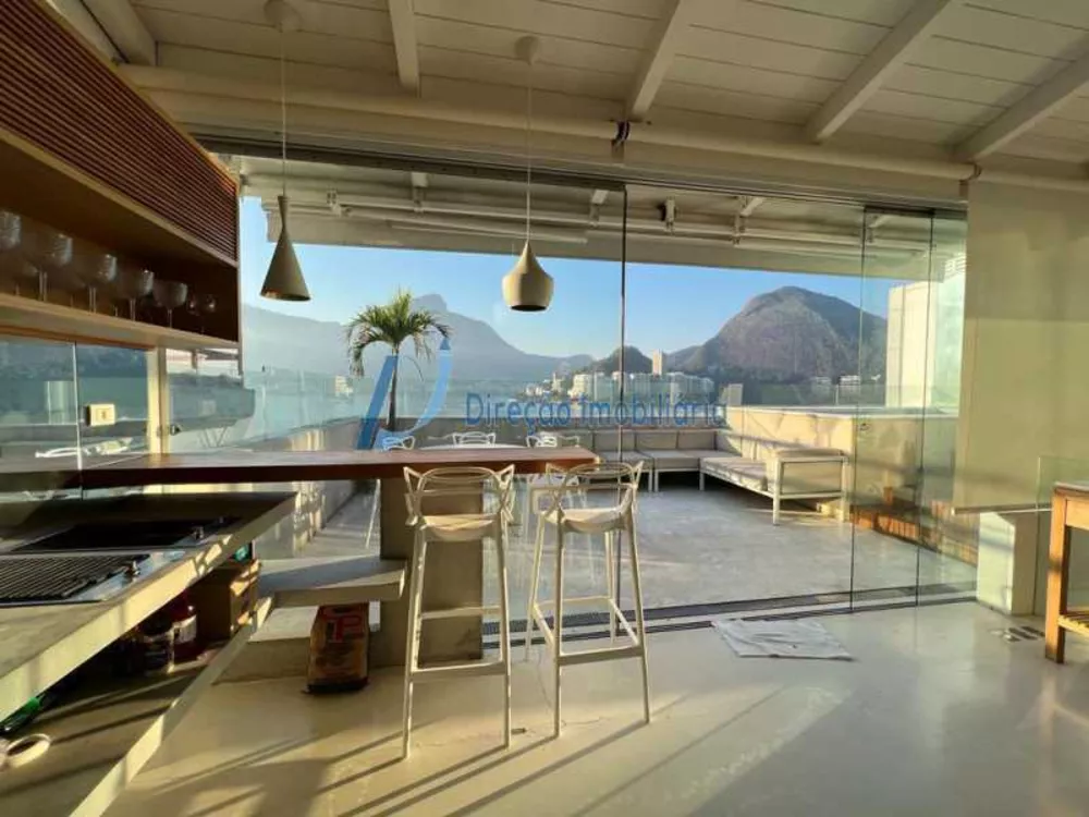 Cobertura, 3 quartos, 201 m² - Foto 2