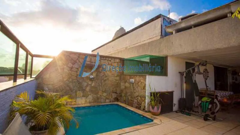 Cobertura, 3 quartos, 197 m² - Foto 2
