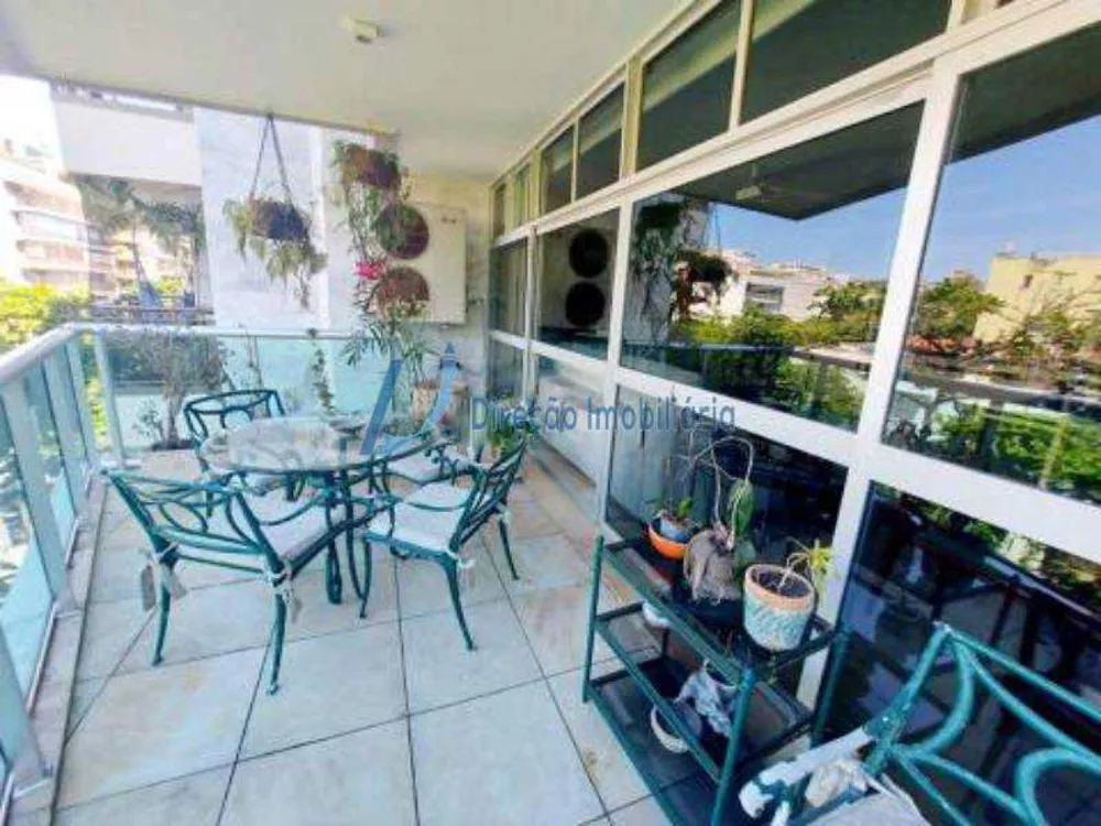 Apartamento, 4 quartos, 240 m² - Foto 1