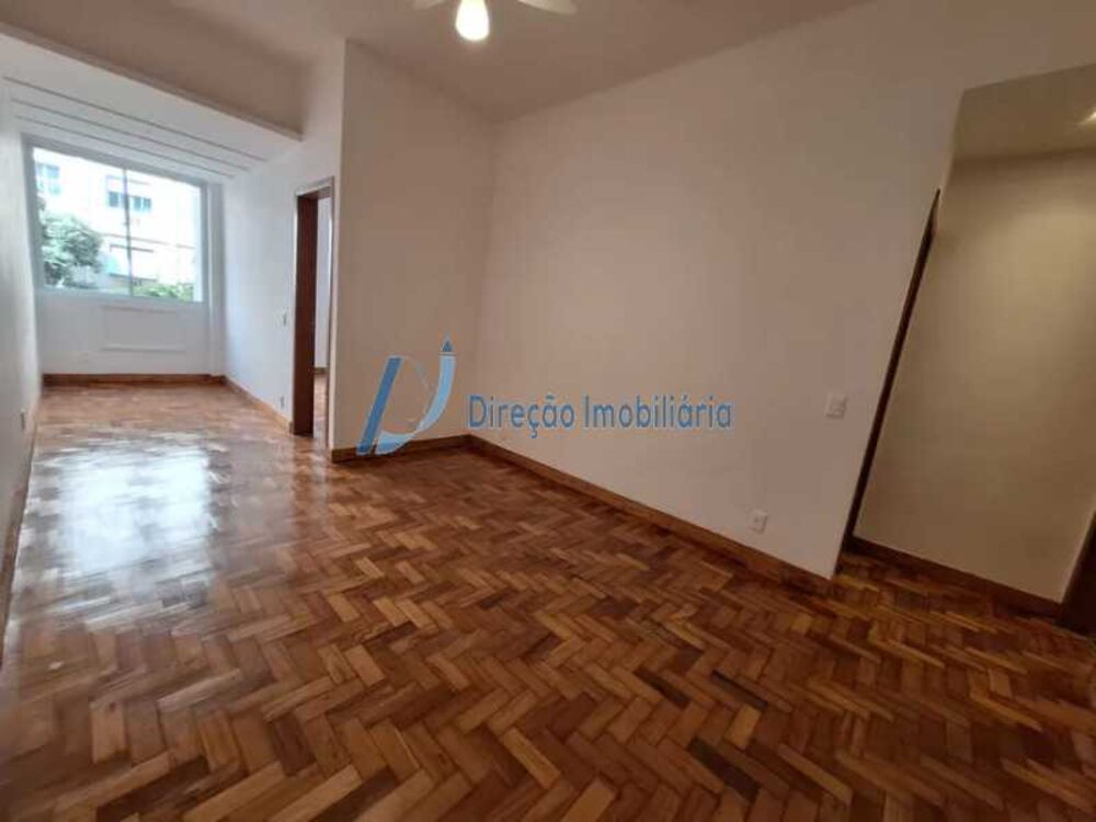 Apartamento à venda com 2 quartos, 64m² - Foto 1