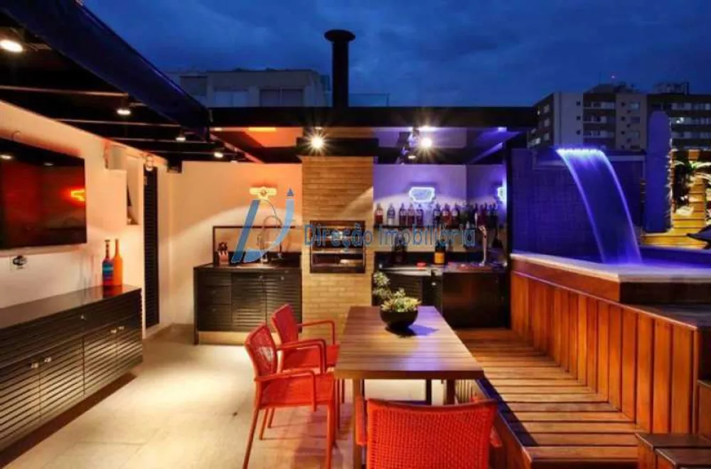 Cobertura, 3 quartos, 247 m² - Foto 2
