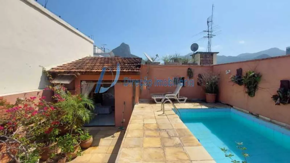 Cobertura, 3 quartos, 224 m² - Foto 1