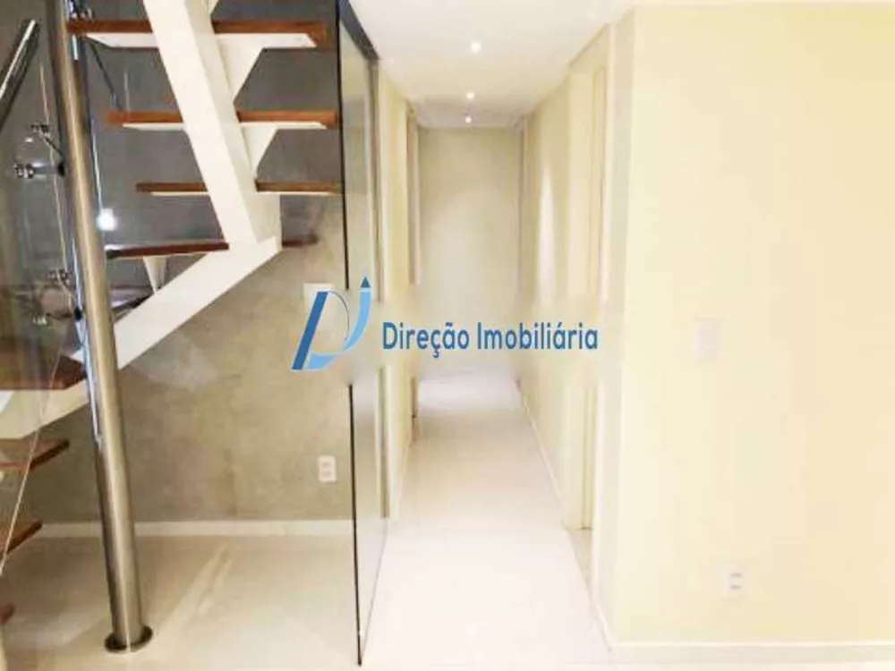Cobertura, 3 quartos, 203 m² - Foto 1