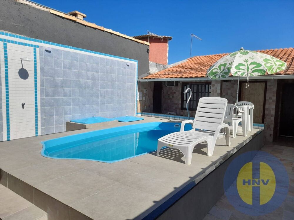 Casa à venda com 3 quartos, 240m² - Foto 1