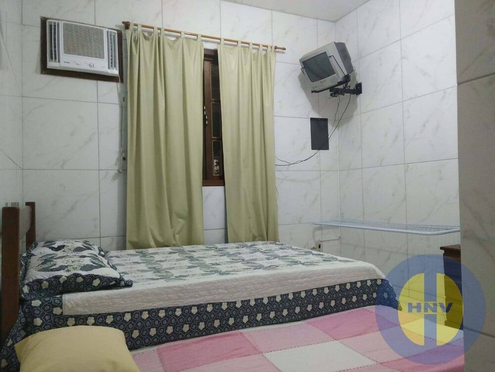 Casa à venda com 3 quartos, 240m² - Foto 2