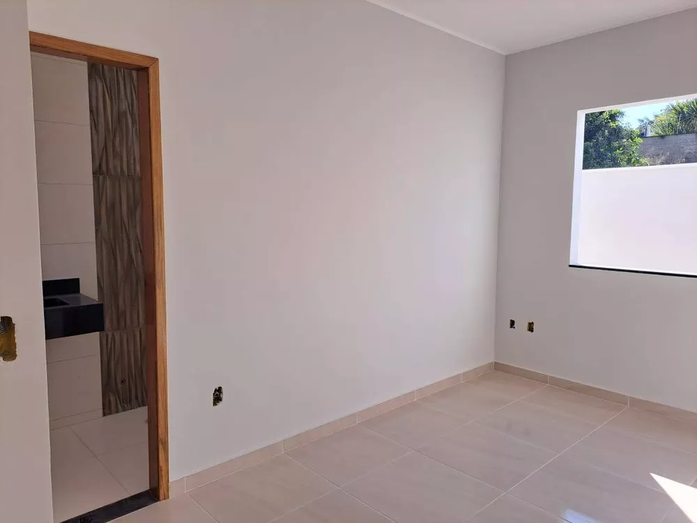 Casa à venda com 3 quartos, 440m² - Foto 3