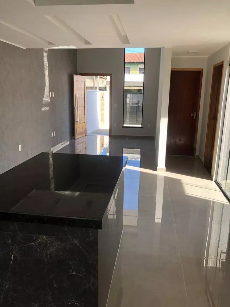 Casa à venda com 2 quartos, 216m² - Foto 5