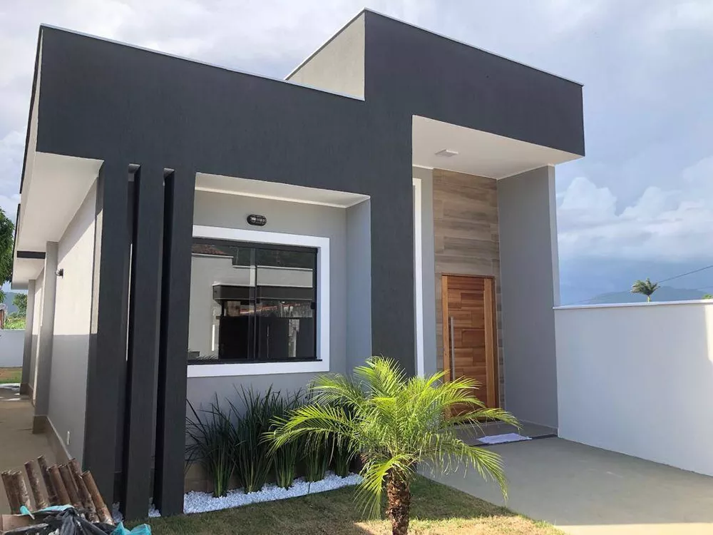 Casa à venda com 2 quartos, 216m² - Foto 1