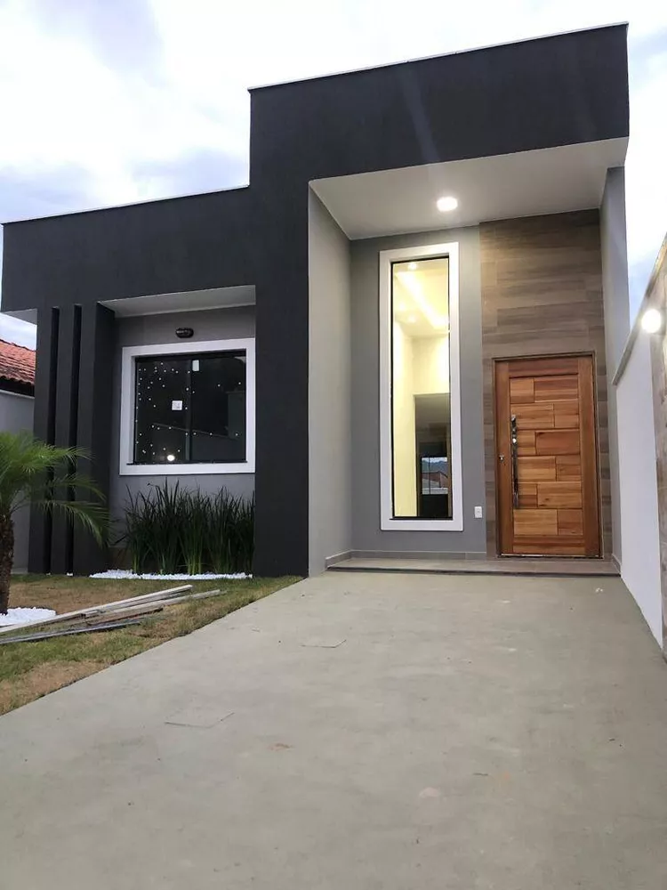 Casa à venda com 2 quartos, 216m² - Foto 2