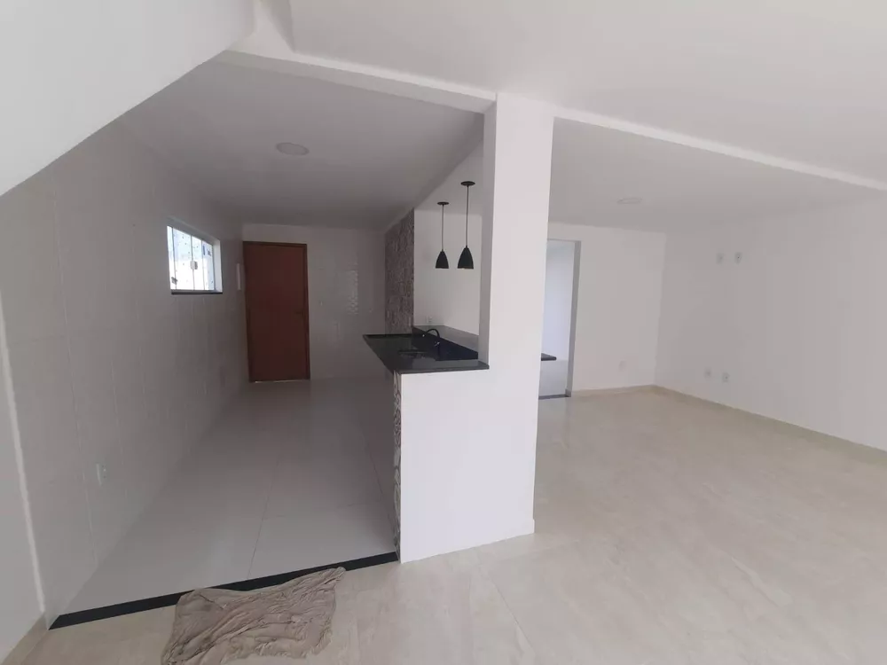 Casa à venda com 3 quartos, 300m² - Foto 3