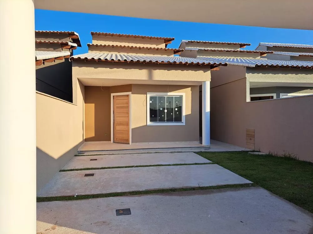 Casa à venda com 2 quartos, 240m² - Foto 1