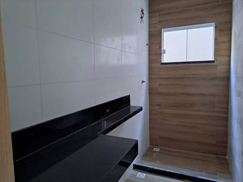 Casa à venda com 2 quartos, 240m² - Foto 3