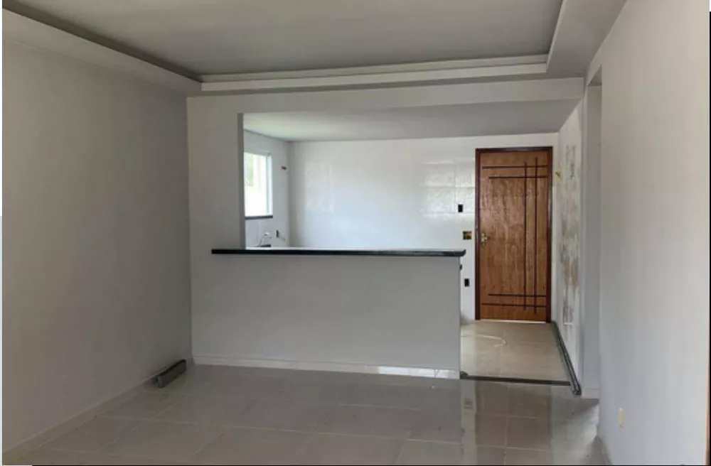 Casa à venda com 2 quartos, 85m² - Foto 2