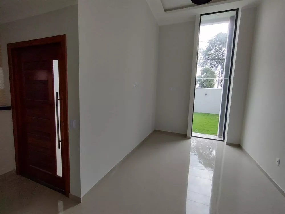 Casa à venda com 3 quartos, 108m² - Foto 3