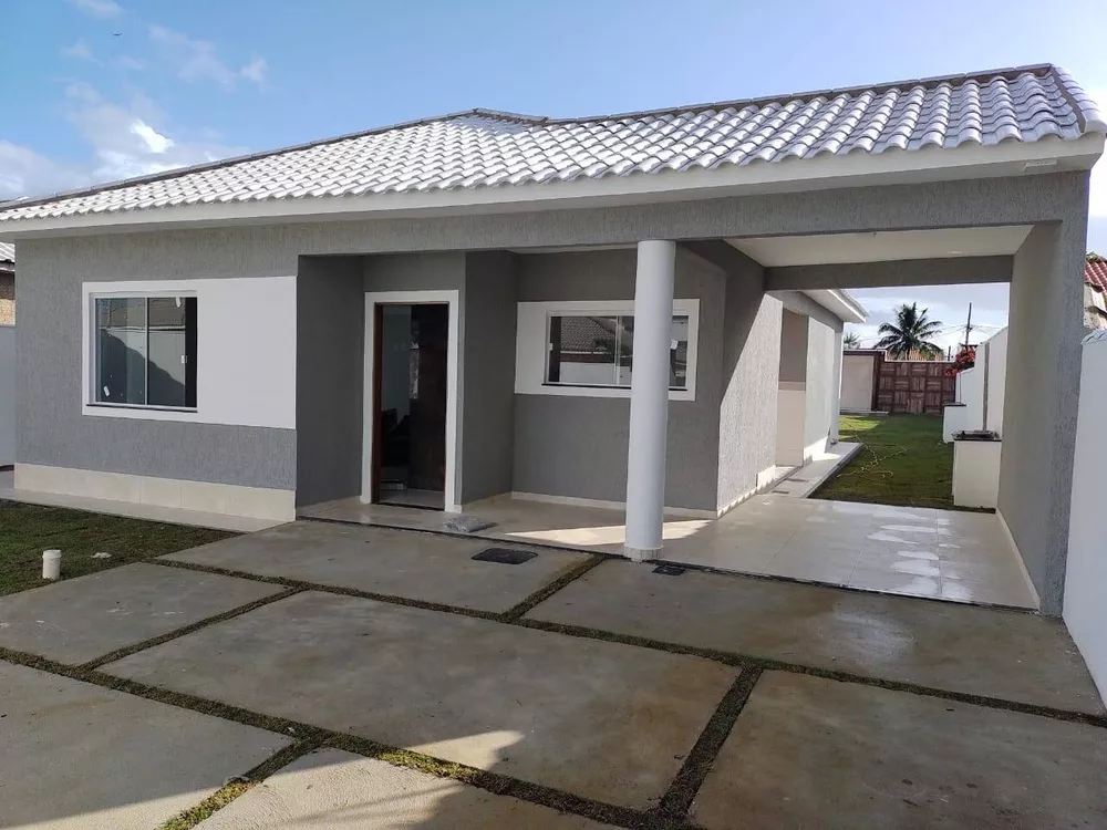 Casa à venda com 3 quartos, 133m² - Foto 1