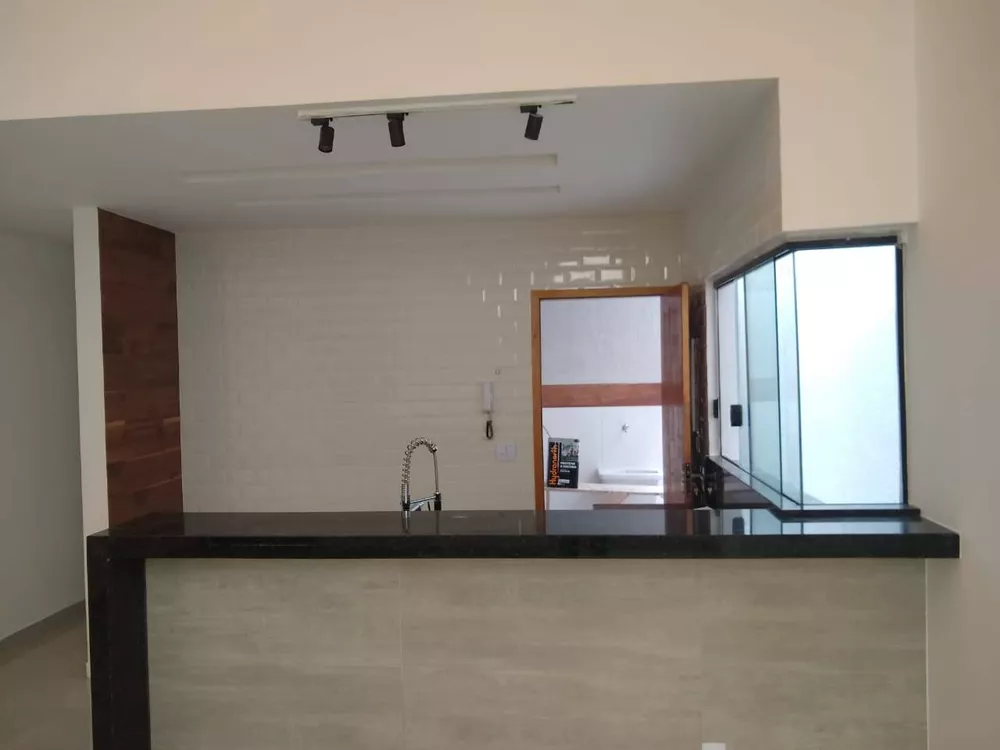 Casa à venda com 3 quartos, 340m² - Foto 12