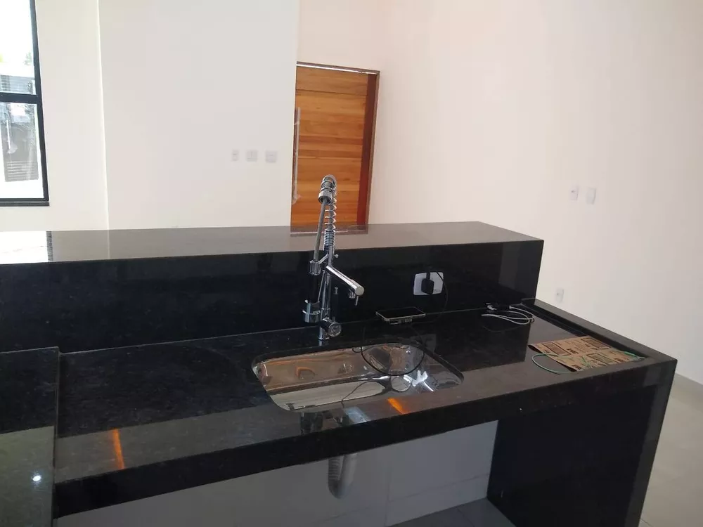 Casa à venda com 3 quartos, 340m² - Foto 11