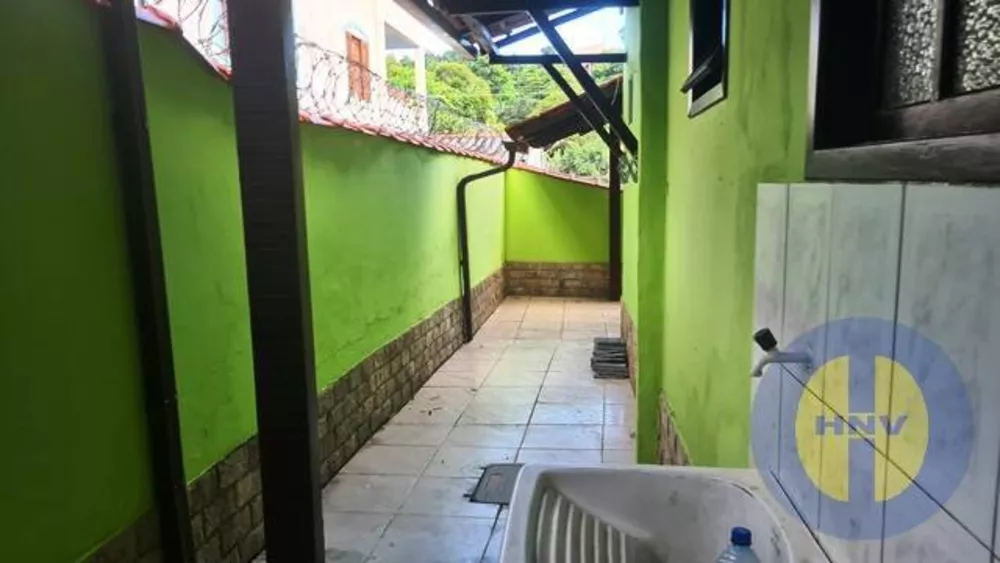 Casa à venda com 3 quartos, 300m² - Foto 5