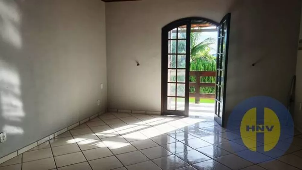 Casa à venda com 3 quartos, 300m² - Foto 8