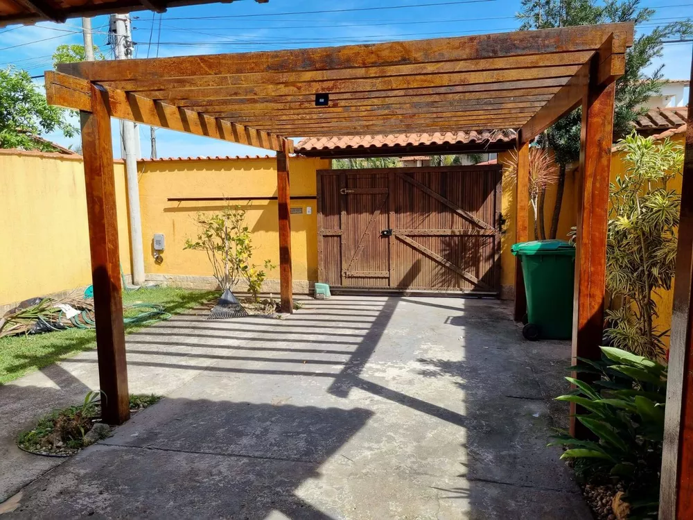 Casa à venda com 3 quartos, 240m² - Foto 4