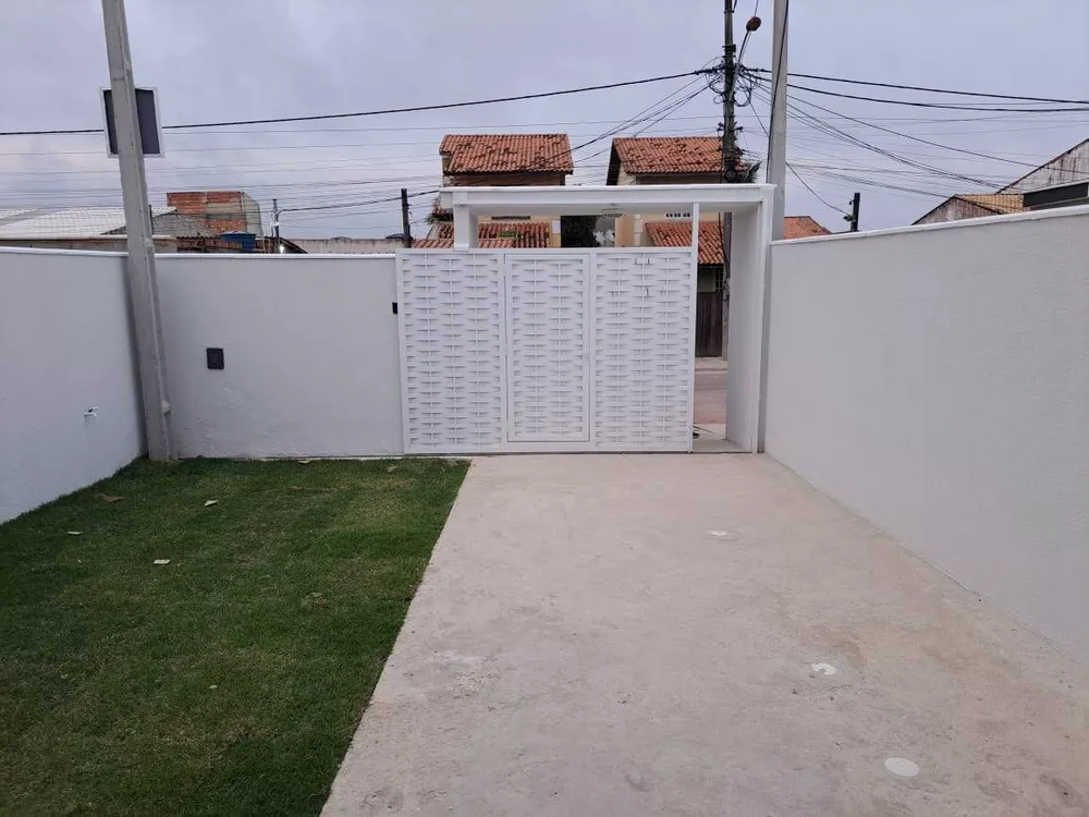 Casa à venda com 2 quartos, 240m² - Foto 2