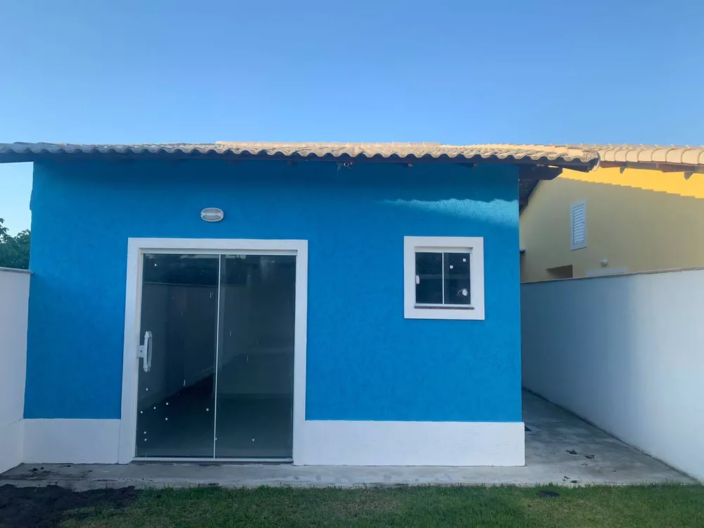 Casa à venda com 2 quartos, 102m² - Foto 1