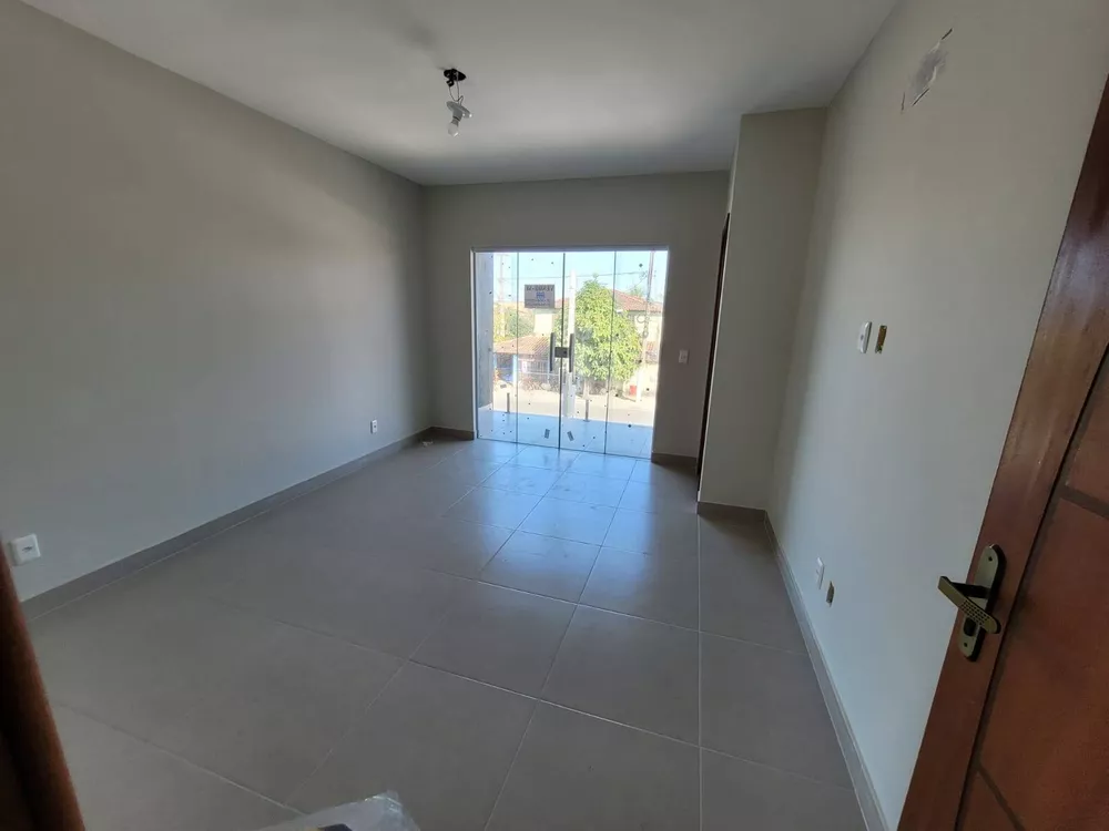 Casa à venda com 2 quartos, 51m² - Foto 4